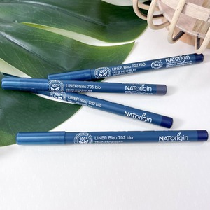 Le liner yeux permet un maquillage facile et précis, adapté aux yeux sensibles et fragiles.

Il souligne et intensifie le regard. Et grâce à ses actifs réparateurs et apaisants, il veille au confort de votre regard.

#natorigin #lineryeux #maquillage #facile #yeuxsensibles #souligne #intensifie #regard