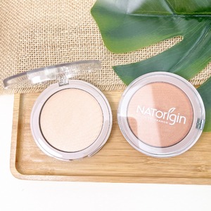 Je sculpte le visage, j’offre un teint rayonnant et je crée des zones de lumières.
Qui suis-je ? 

L’highlighter 

Également composé à 100 % d’ingrédients d’origine naturelle, il est idéal pour les peaux sensibles et fragiles.

#highlighter #sculpte #visage #teint #rayonnant #zonesdelumieres #peauxsensibles