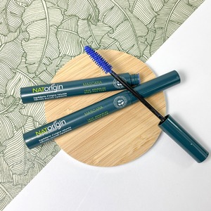 Disponible en 6 teintes et composé de 98 % d’ingrédients d’origine naturelle, l’avez-vous reconnu ?

C’est notre produit phare : le mascara 
Il allonge et définit parfaitement le regard ainsi que vos cils.

Sans oublier qu’il est adapté aux yeux sensibles et allergiques.

#natorigin #mascara #6teintes #produitphare #allonge #définit #adapté #yeuxsensibles