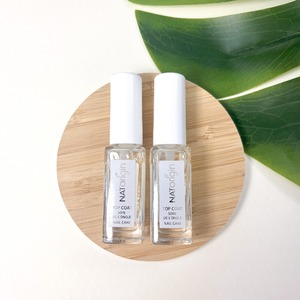 LE meilleur moyen d’avoir une manucure nette et durable : l’étape du Top Coat

Ce Top Coat apporte une couche protectrice sur l’ongle, optimise la tenue du vernis et rend sa couleur plus étincelante.

Toujours pour respecter notre promesse d’utiliser des ingrédients naturels, il est composé à 84 % d'ingrédients d'origine naturelle, ils sont issus du maïs, de la pomme de terre, du blé et du manioc.

#natorigin #topcoat #manucure #nette #durable #protege #ongles